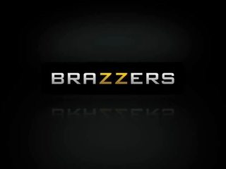 Brazzers - milfs liknande det stor - överlägsen momen jag skulle vilja knulla fucks ung kille i den dusch scen starring francesca le och keiran lä-