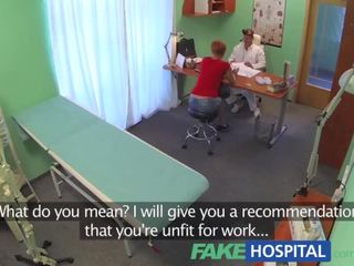 Fakehospital προκλητικός κοκκινομάλλα/ης θα κάνω οτιδήποτε για ένα άρρωστος σημείωση να πάρει μακριά από εργασία